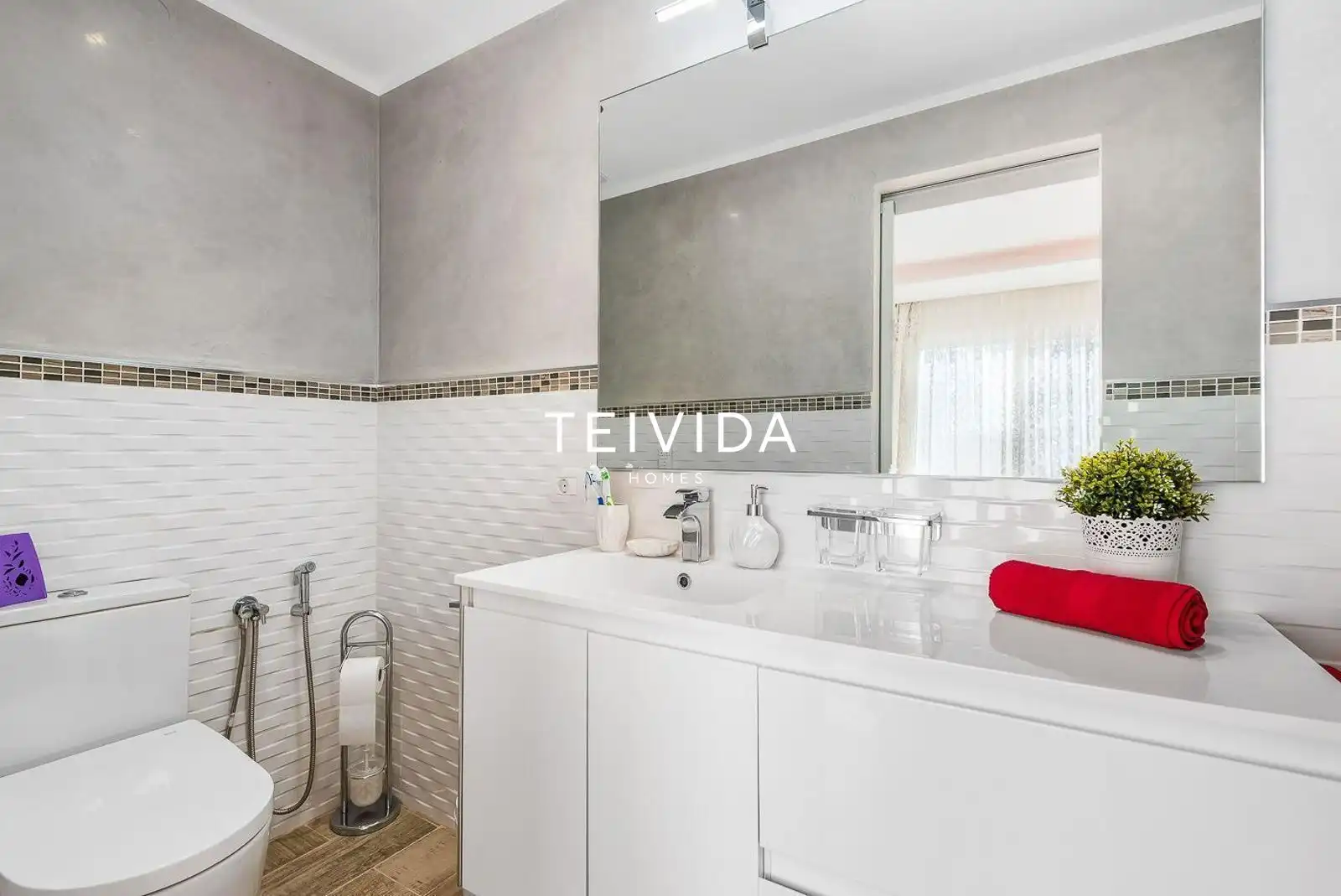 Bathroom of Attic for sale in Adeje  with Swimming Pool, Furnished and Community pool