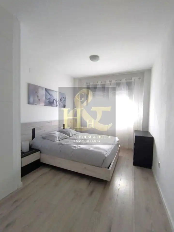 Schlafzimmer von Erdgeschoss zum Verkauf in Jerez de la Frontera mit Klimaanlage, Privatgarten und Gemeinschaftspool