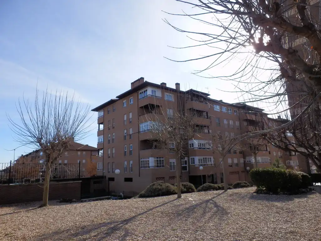 Vista exterior de Local de alquiler en Humanes de Madrid