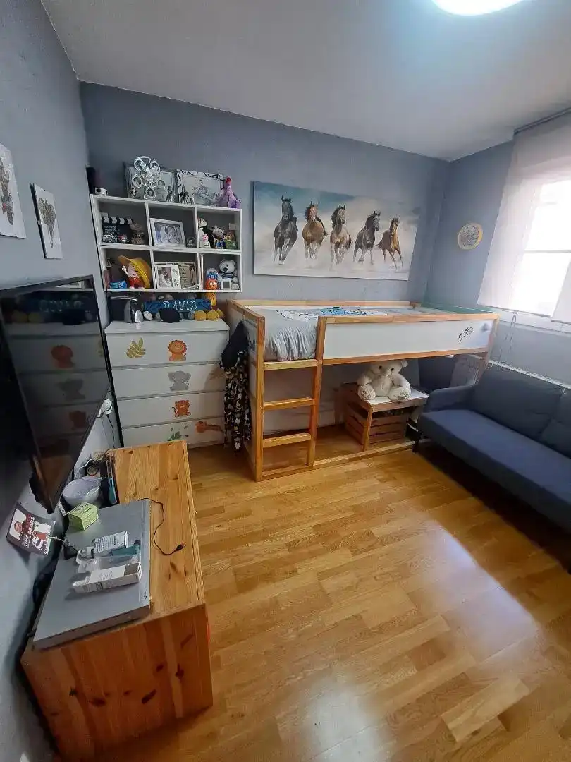 Dormitori de Casa adosada en venda en Magaz de Pisuerga amb Parquet, Forn i Microones