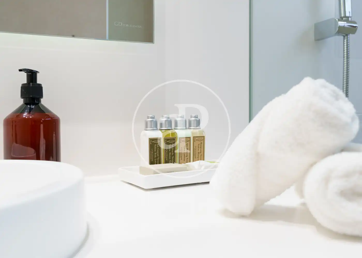 Bathroom of Flat for rent in Madrid  with Air Conditioner, Heating and Furnished