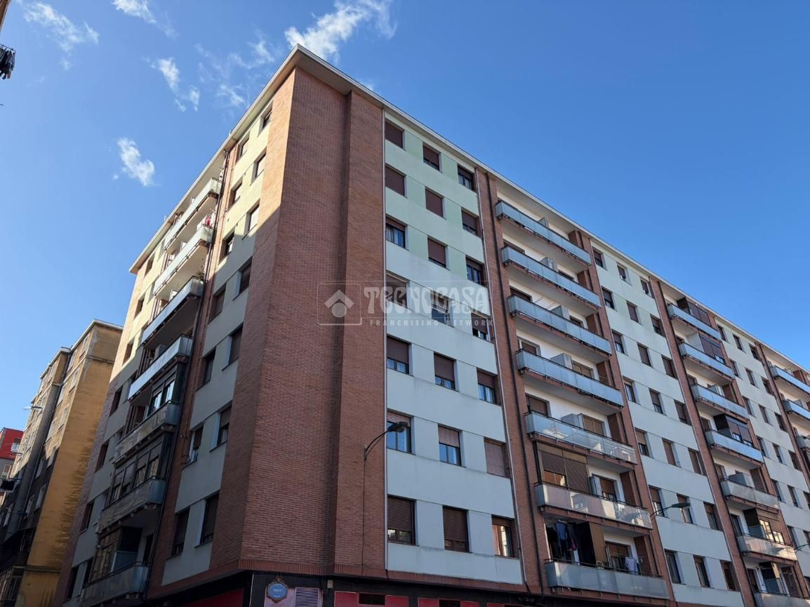Exterior view of Flat for sale in Bilbao 