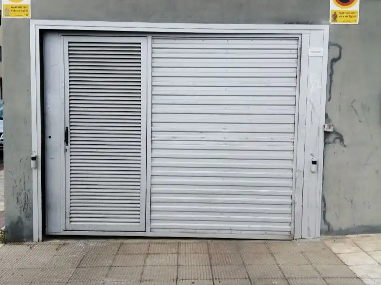 Vista exterior de Garaje en venta en Valle de Egüés / Eguesibar
