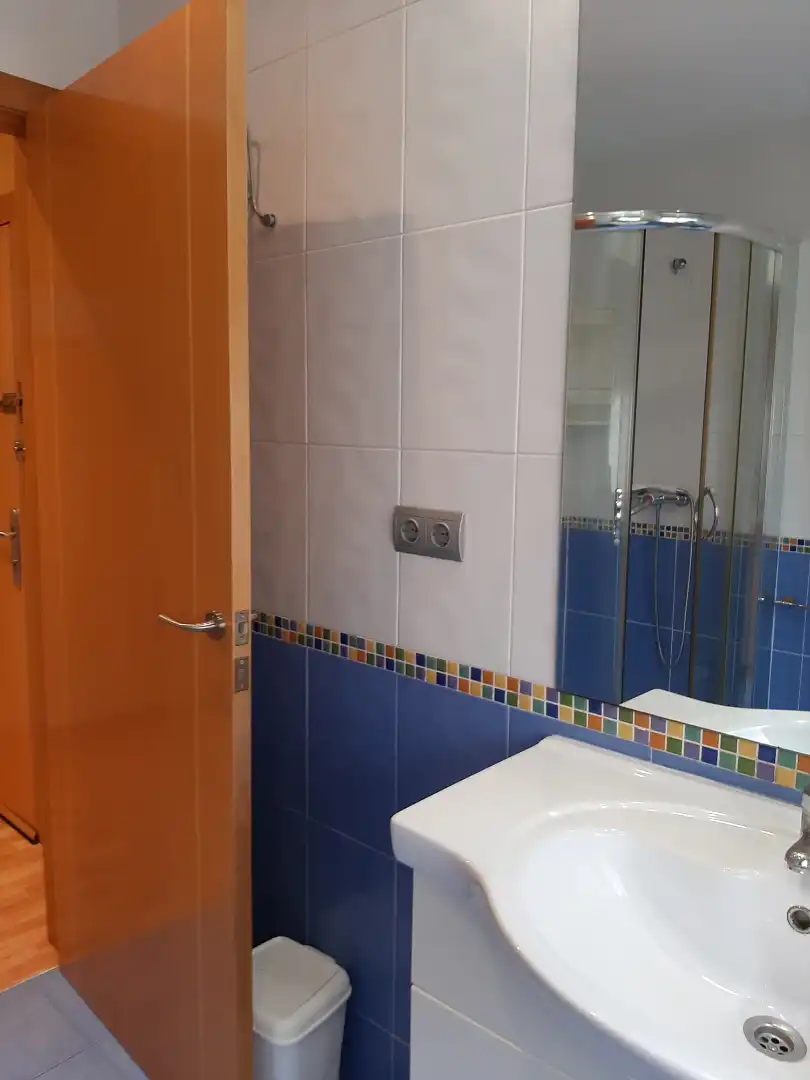 Bathroom of Flat for sale in Valencia  with Air Conditioner, Parquet flooring and Furnished