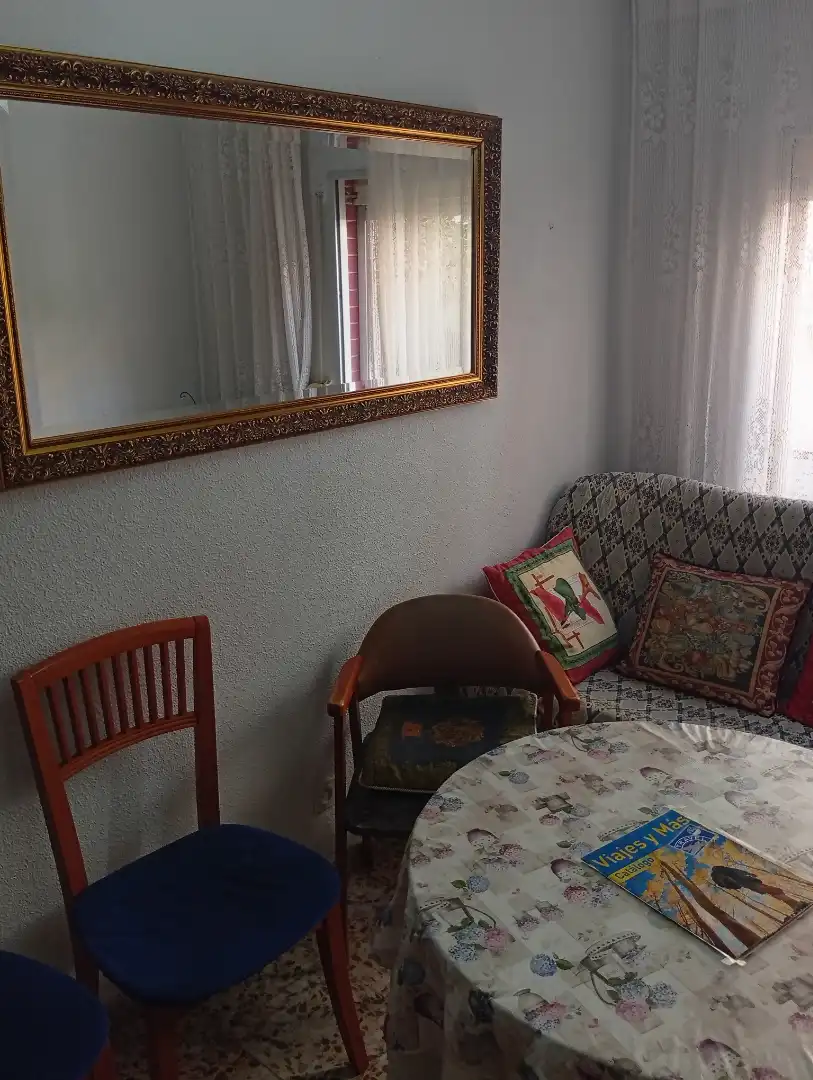 Sala de estar de Piso en venta en Madrid con Calefacción, Terraza y Amueblado