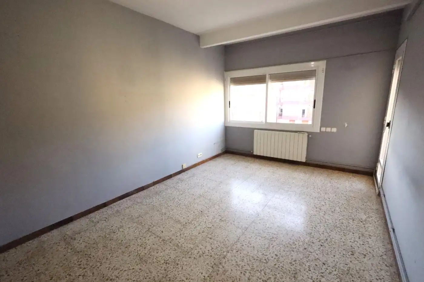 Dormitori de Pis en venda en  Barcelona Capital amb Calefacció i Balcó