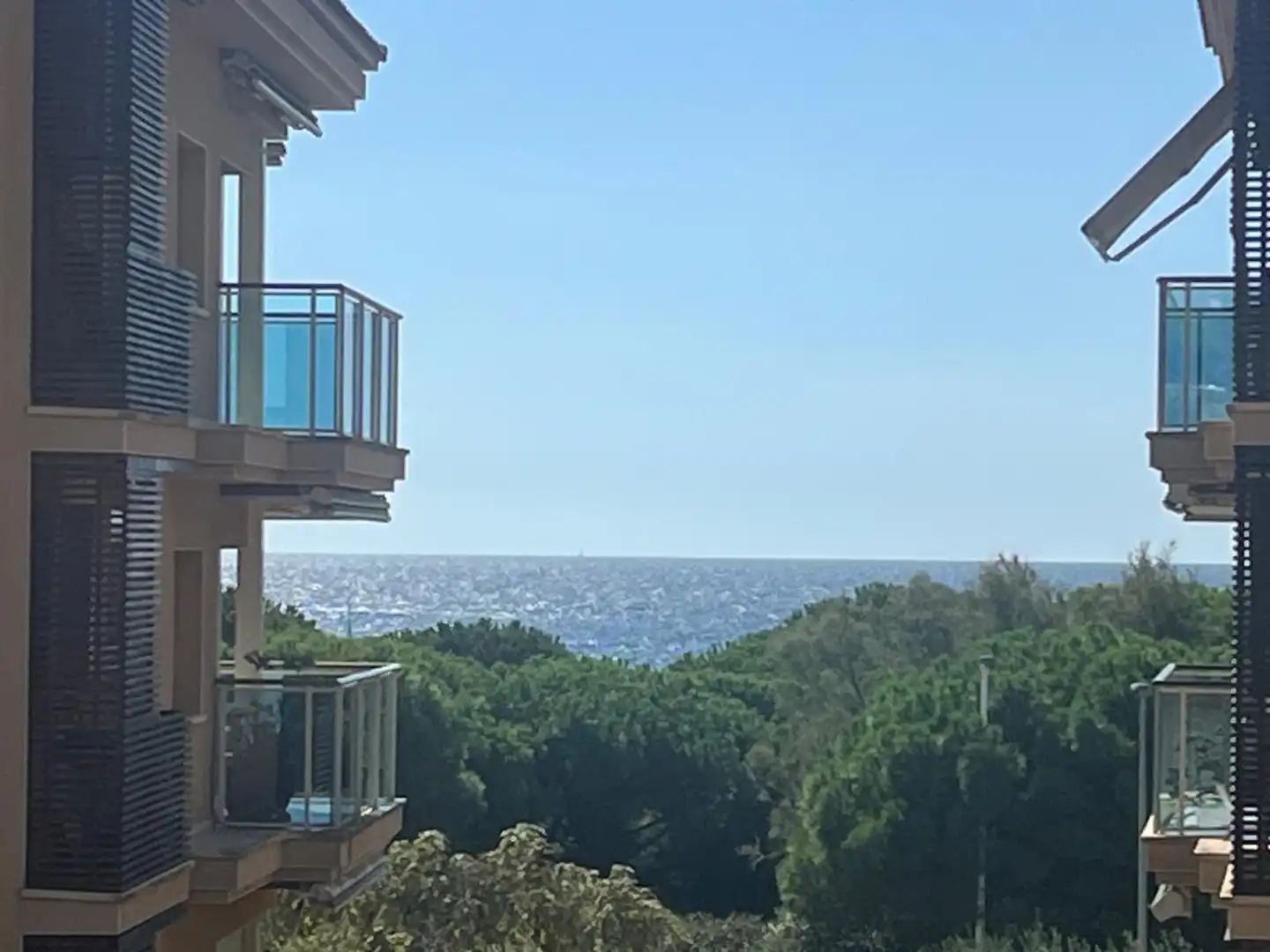 Vista exterior de Casa adosada en venta en Castell d'Aro, Platja d'Aro i s'Agaró con Jardín privado, Terraza y Amueblado