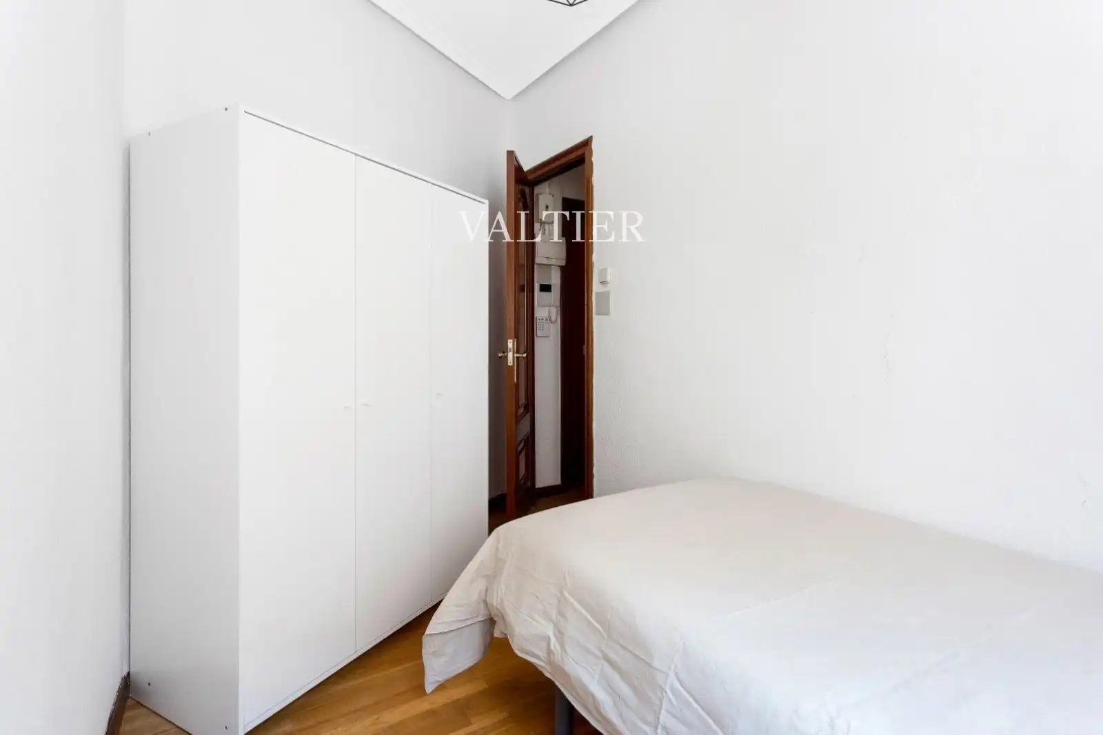 Habitación de Piso en venta en Madrid con Aire acondicionado y Amueblado
