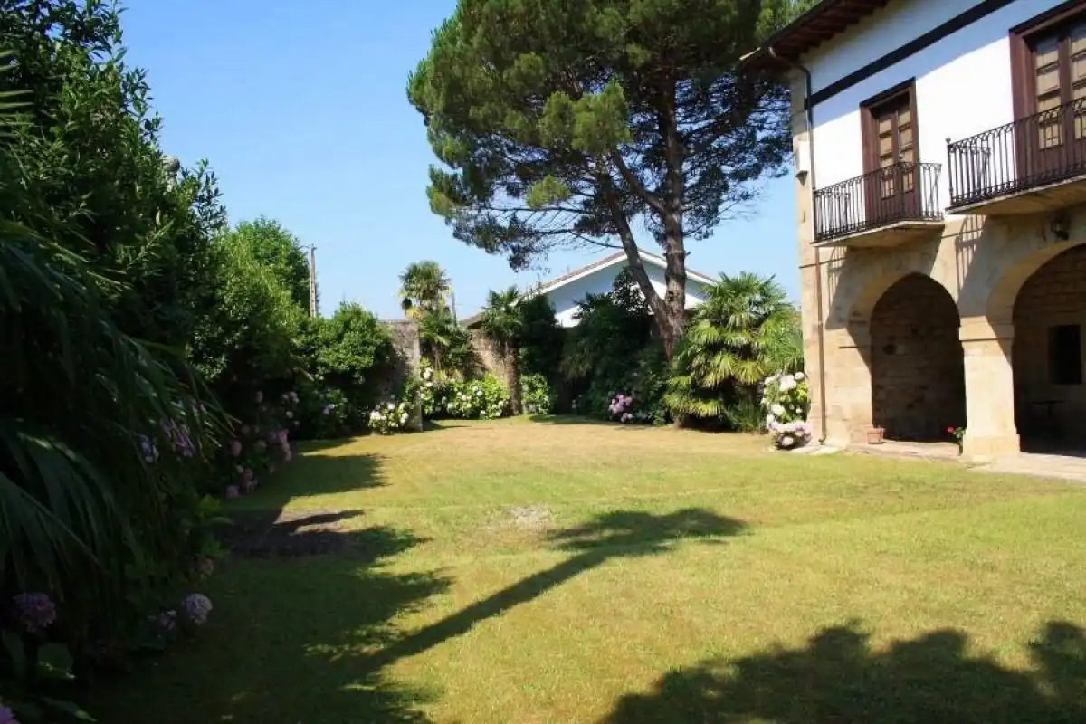 Garden of Houses for sale in Piélagos  with Private garden and Balcony