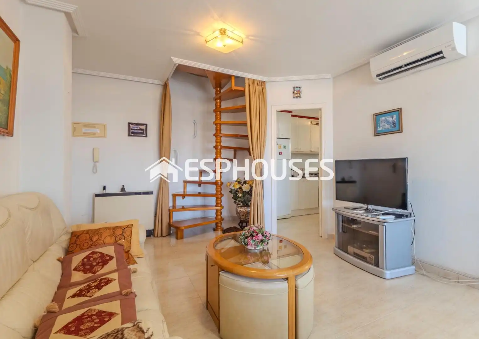 Living room of Attic for sale in Guardamar del Segura  with Air Conditioner, Terrace and Storage room