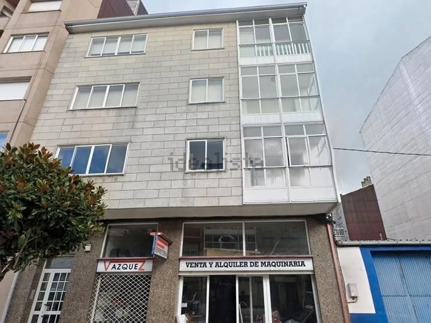 Vista exterior de Pis en venda en Chantada amb Terrassa