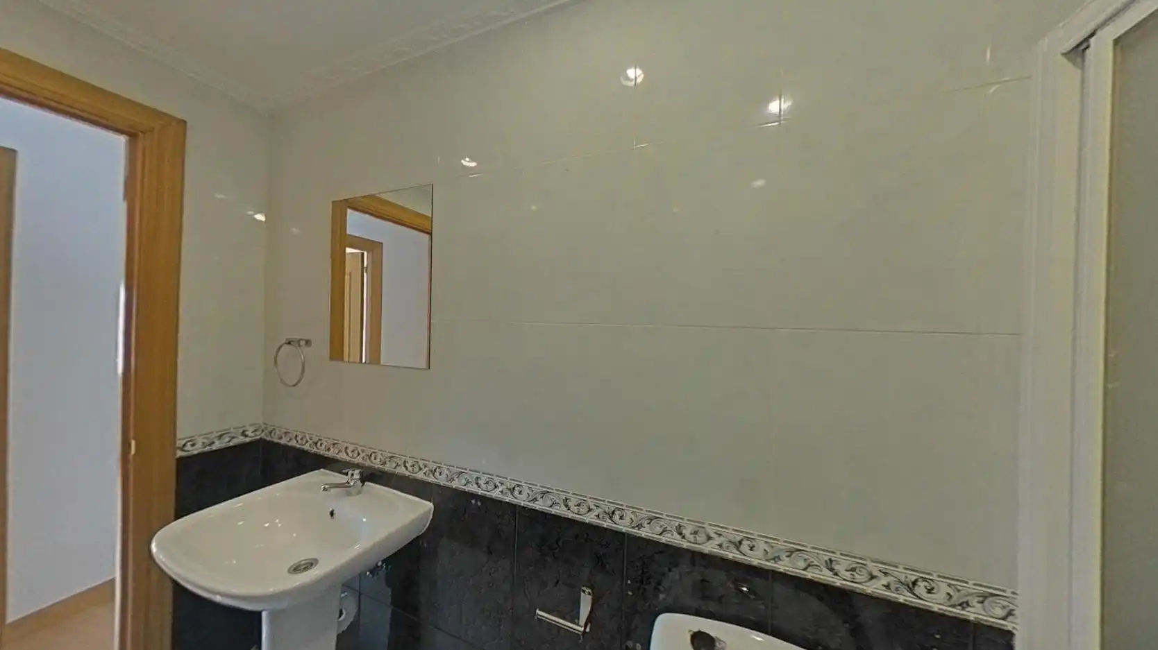 Flat for sale in C/ Sierra de Gredos , Zona Centro Joven