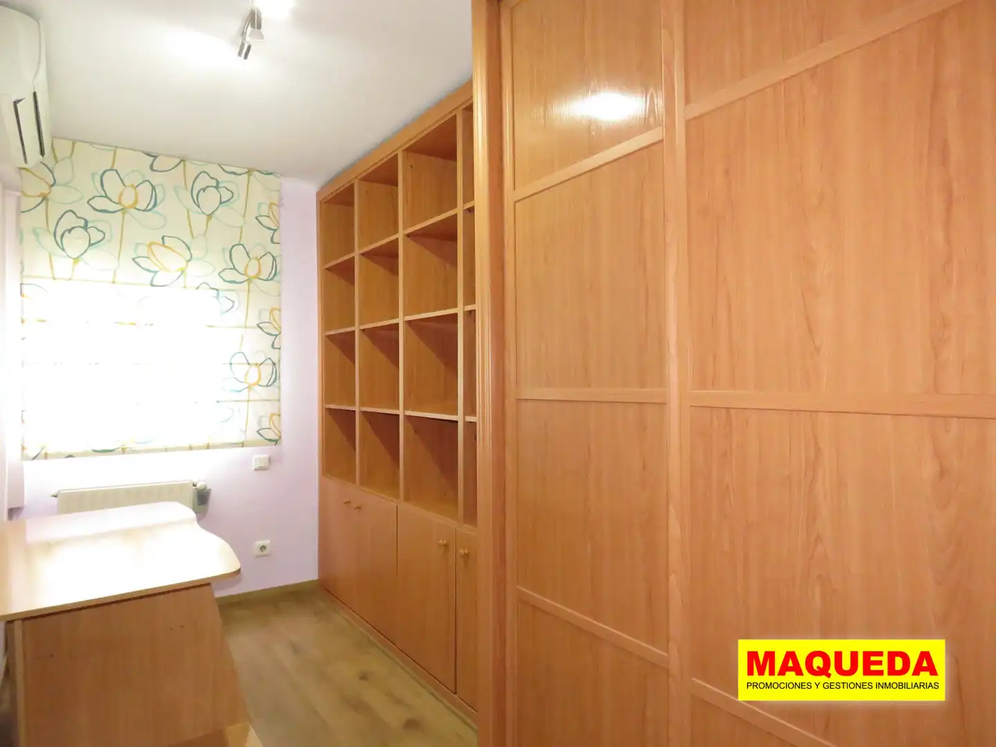 Wohnung zur Miete in Travesía Fuente Cisneros, Parque Oeste - Fuente Cisneros