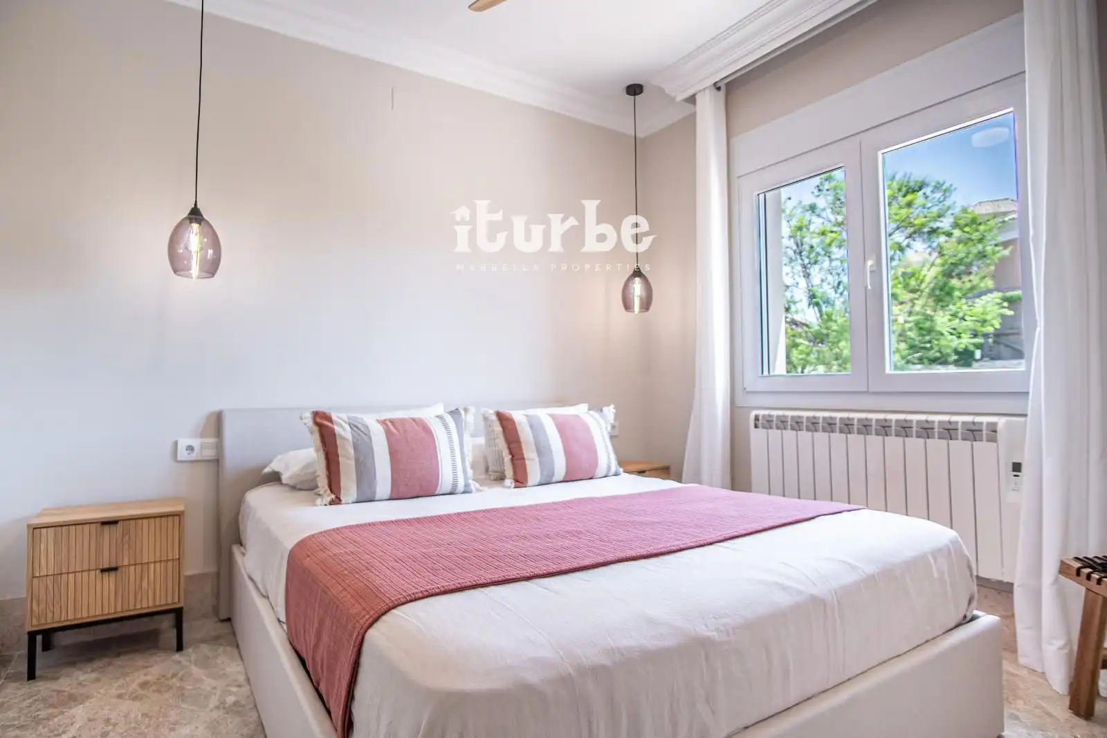 Houses for rent in Eagle-Santa Clara Golf, 14, Alto de los Monteros