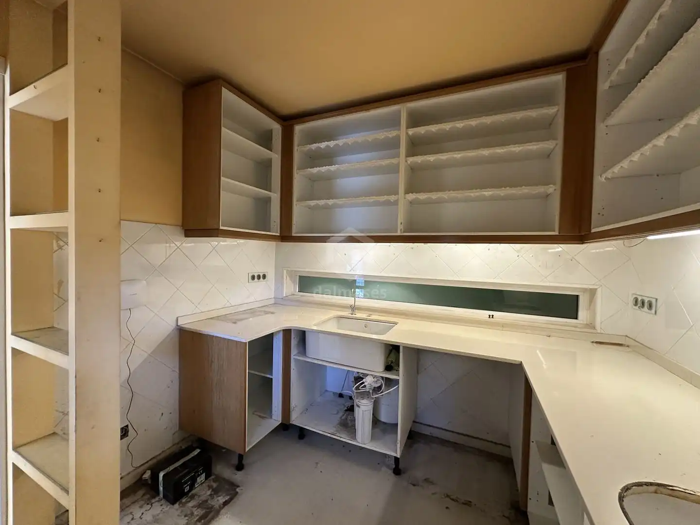 Küche von Einfamilien-Reihenhaus zum Verkauf in El Prat de Llobregat mit Privatgarten und Terrasse