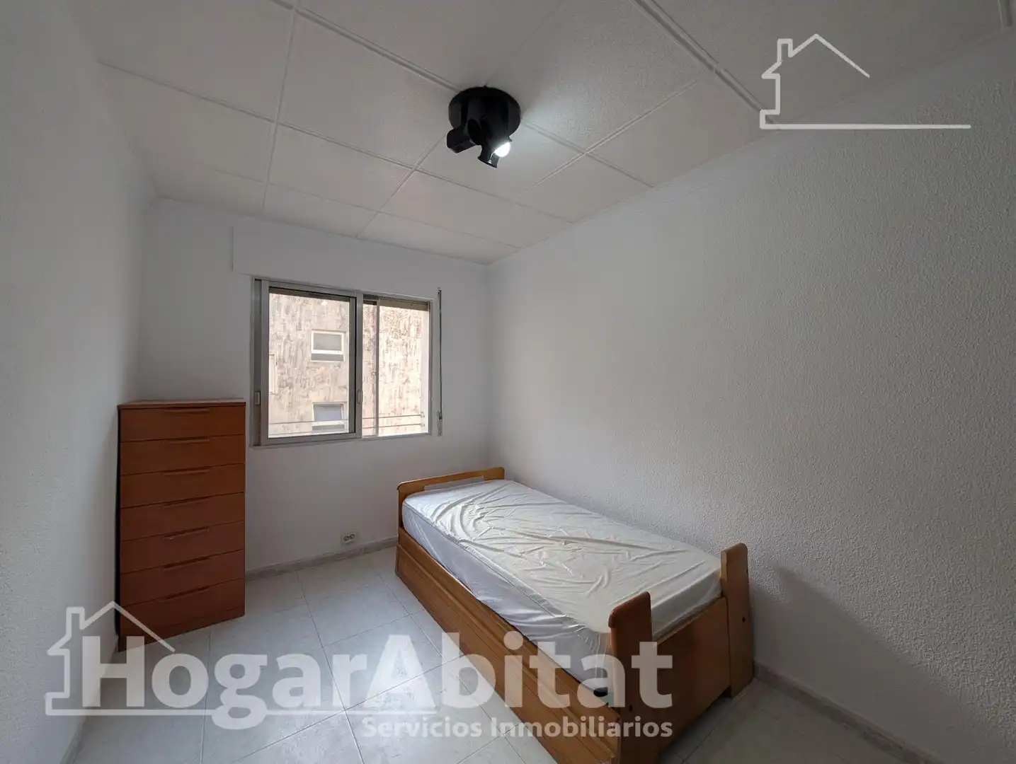 Dormitori de Pis en venda en Alicante / Alacant amb Aire condicionat, Calefacció i Terrassa