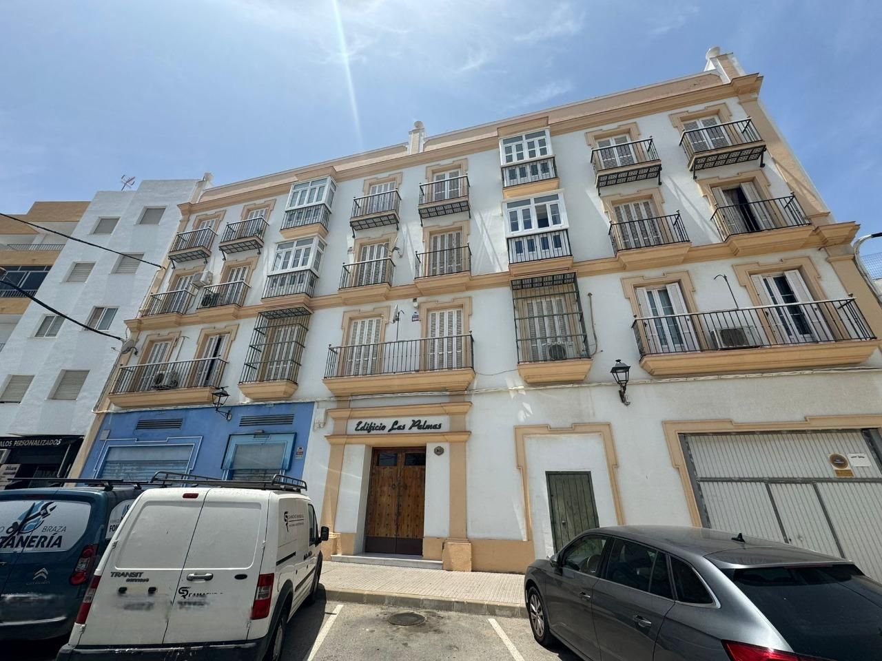 Exterior view of Flat for sale in Chiclana de la Frontera  with Air Conditioner