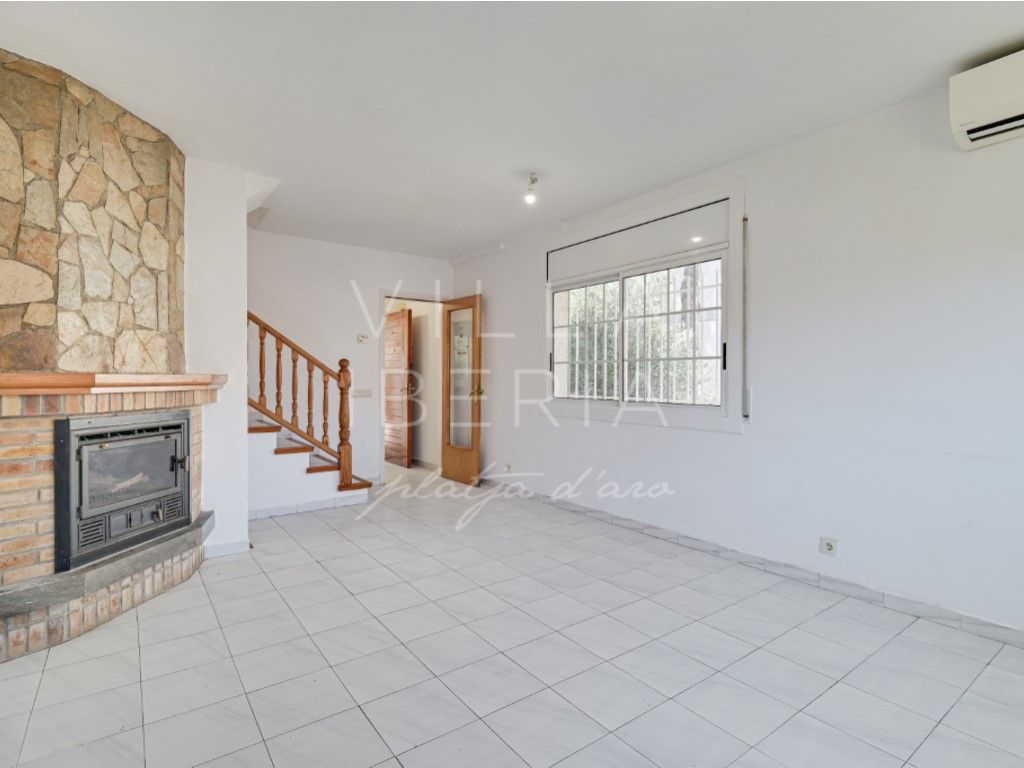 Living room of House or chalet for sale in Castell-Platja d'Aro  with Air Conditioner, Private garden and Terrace