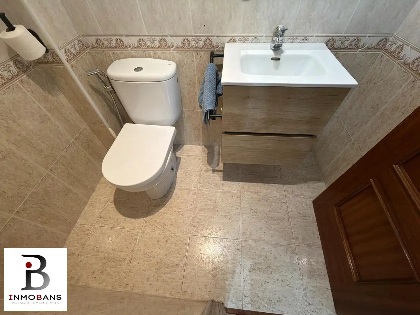 Baño de Ático en venta en Santoña con Calefacción y Balcón