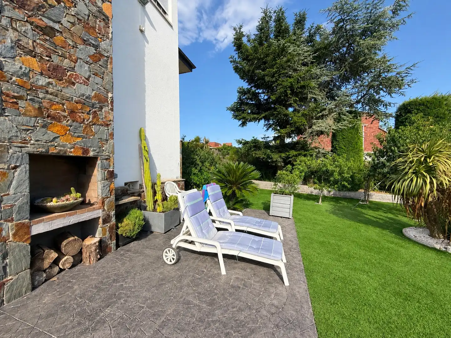 Terrasse von Haus zum Verkauf in Begues mit Heizung, Privatgarten und Terrasse