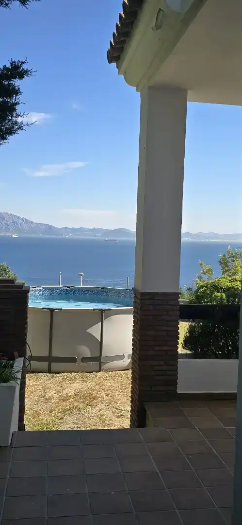 Swimming pool of Houses for rent in San García