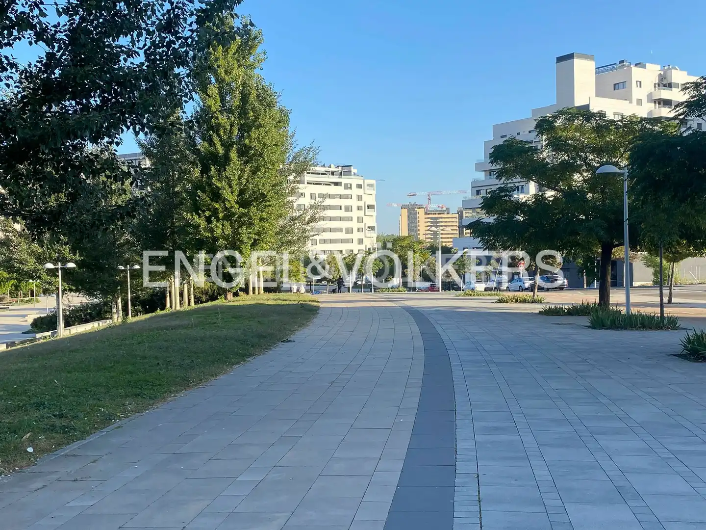Flat for rent in Madrid  with Heating