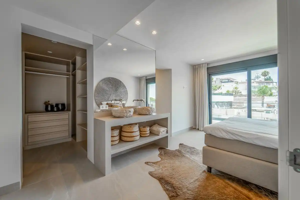 Dormitori de Casa o xalet en venda en Benalmádena amb Aire condicionat, Calefacció i Jardí privat