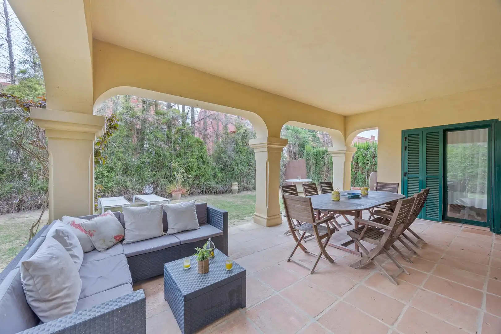Terrassa de Casa adosada en venda en Sotogrande amb Jardí privat, Terrassa i Piscina