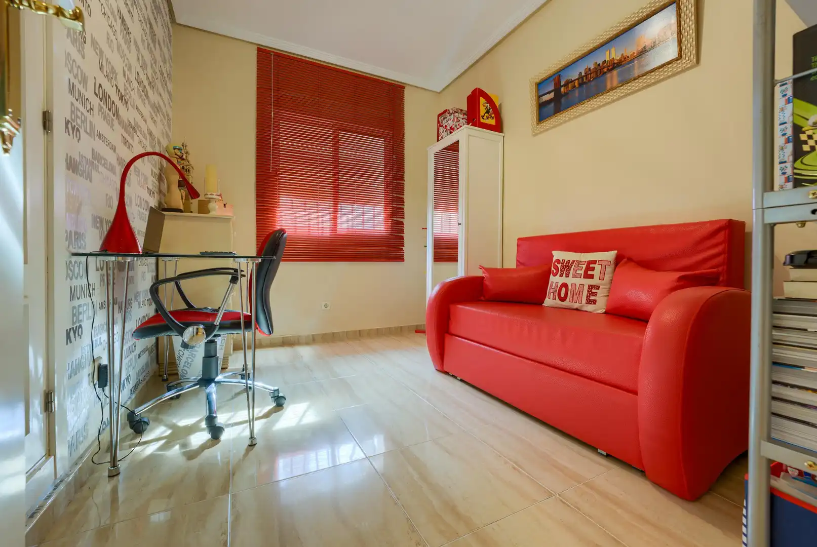 Sala de estar de Casa adosada en venta en Dos Hermanas