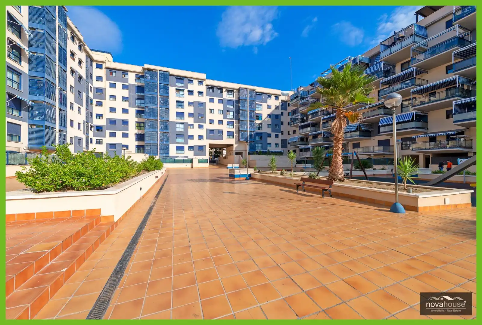 Ground floor for sale in Avenida JANE BOWLES, Residencial Jardín Botánico
