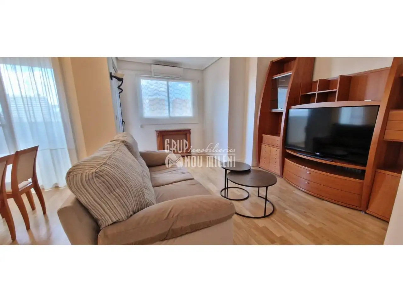 Sala d'estar de Dúplex de lloguer en Valencia amb Aire condicionat, Jardí privat i Parquet