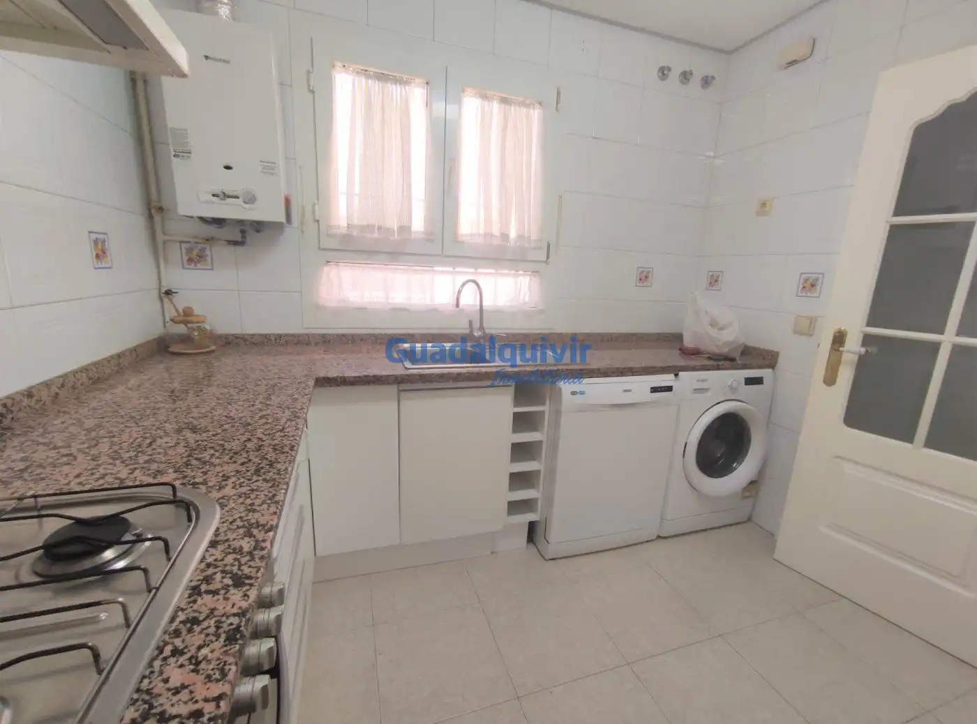 Cocina de Piso de alquiler en Sevilla con Aire acondicionado y Terraza