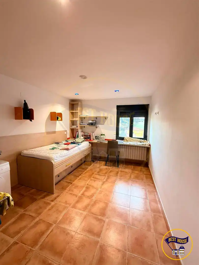 Einfamilien-Reihenhaus zum Verkauf in LAS PERNALOSAS, Villar de Olalla