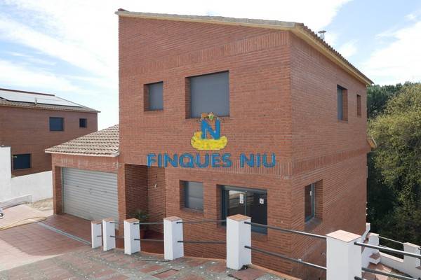 Casa-chalet en Venta en Carrer Montjuïc, 45 en Residencial Park