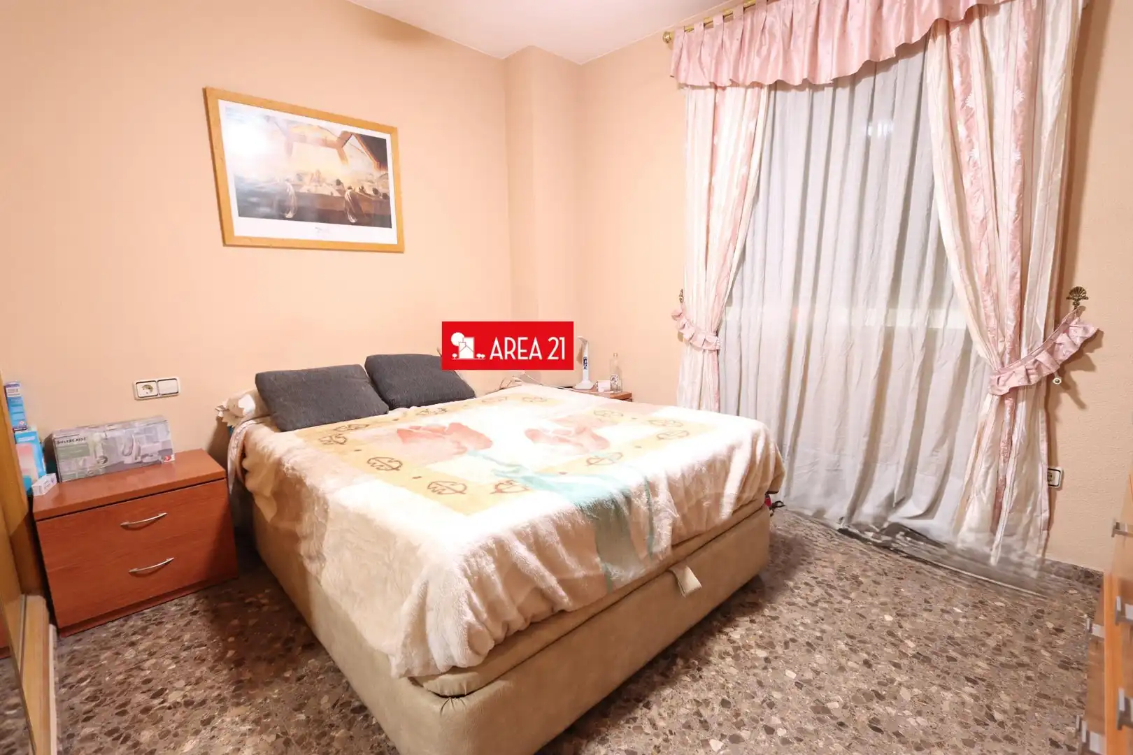 Habitación de Piso en venta en La Pobla de Vallbona con Aire acondicionado, Calefacción y Trastero