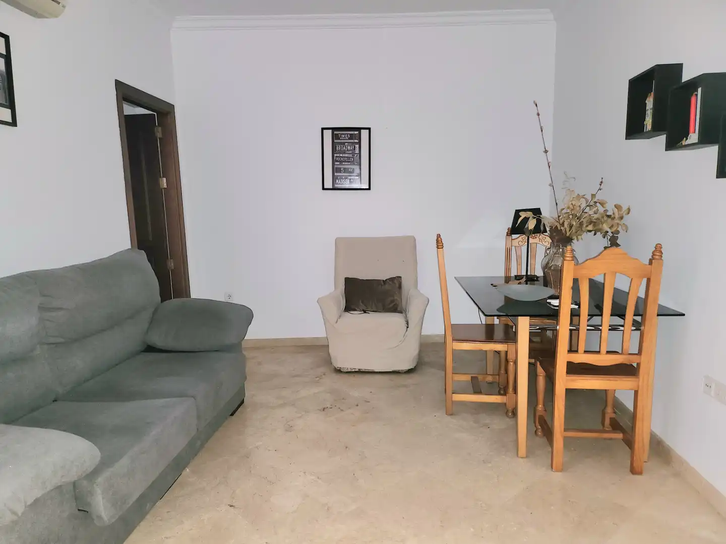 Wohnzimmer von Haus oder Chalet zum Verkauf in Alcalá de Guadaira mit Klimaanlage, Terrasse und Abstellraum