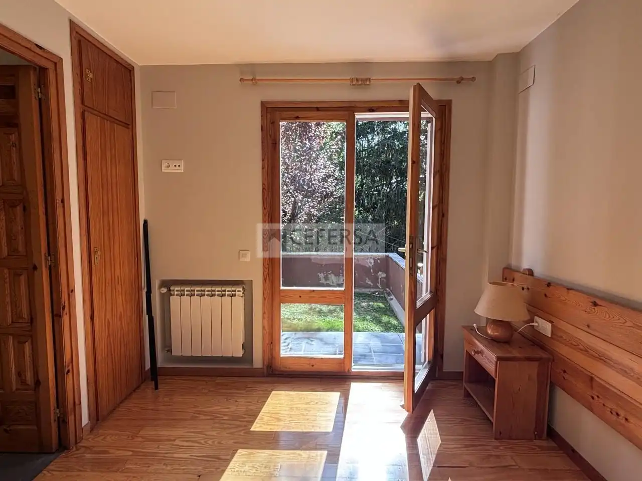 Schlafzimmer von Haus oder Chalet zur Miete in Alp mit Heizung, Privatgarten und Parkett