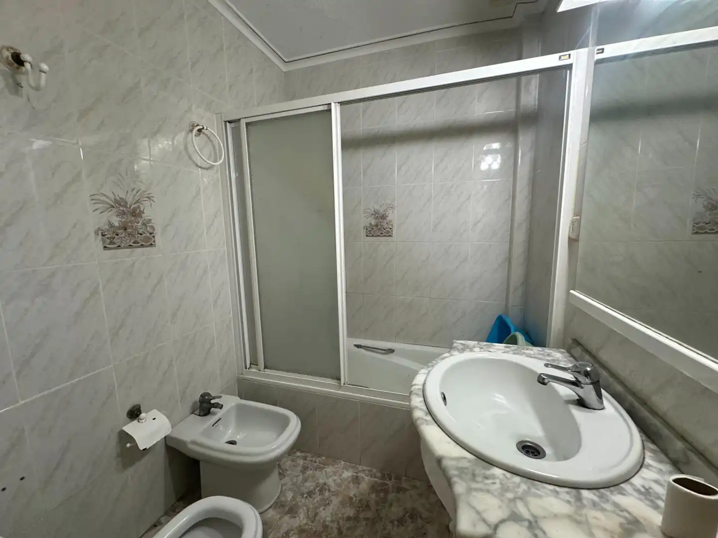 Baño de Apartamento en venta en Alicante / Alacant con Aire acondicionado, Amueblado y Balcón