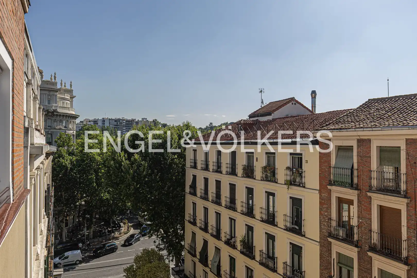 Exterior view of Flat for rent in Madrid  with Air Conditioner, Heating and Terrace