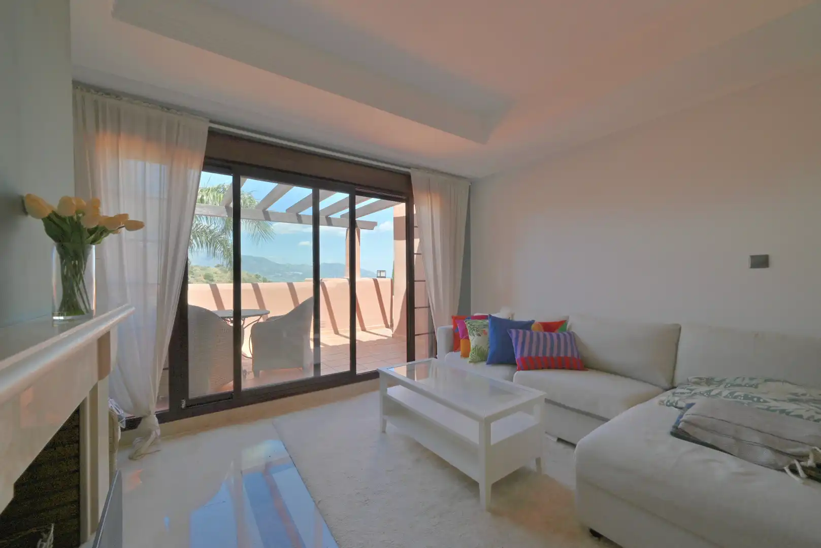Sala de estar de Ático en venta en Ojén con Aire acondicionado, Terraza y Trastero