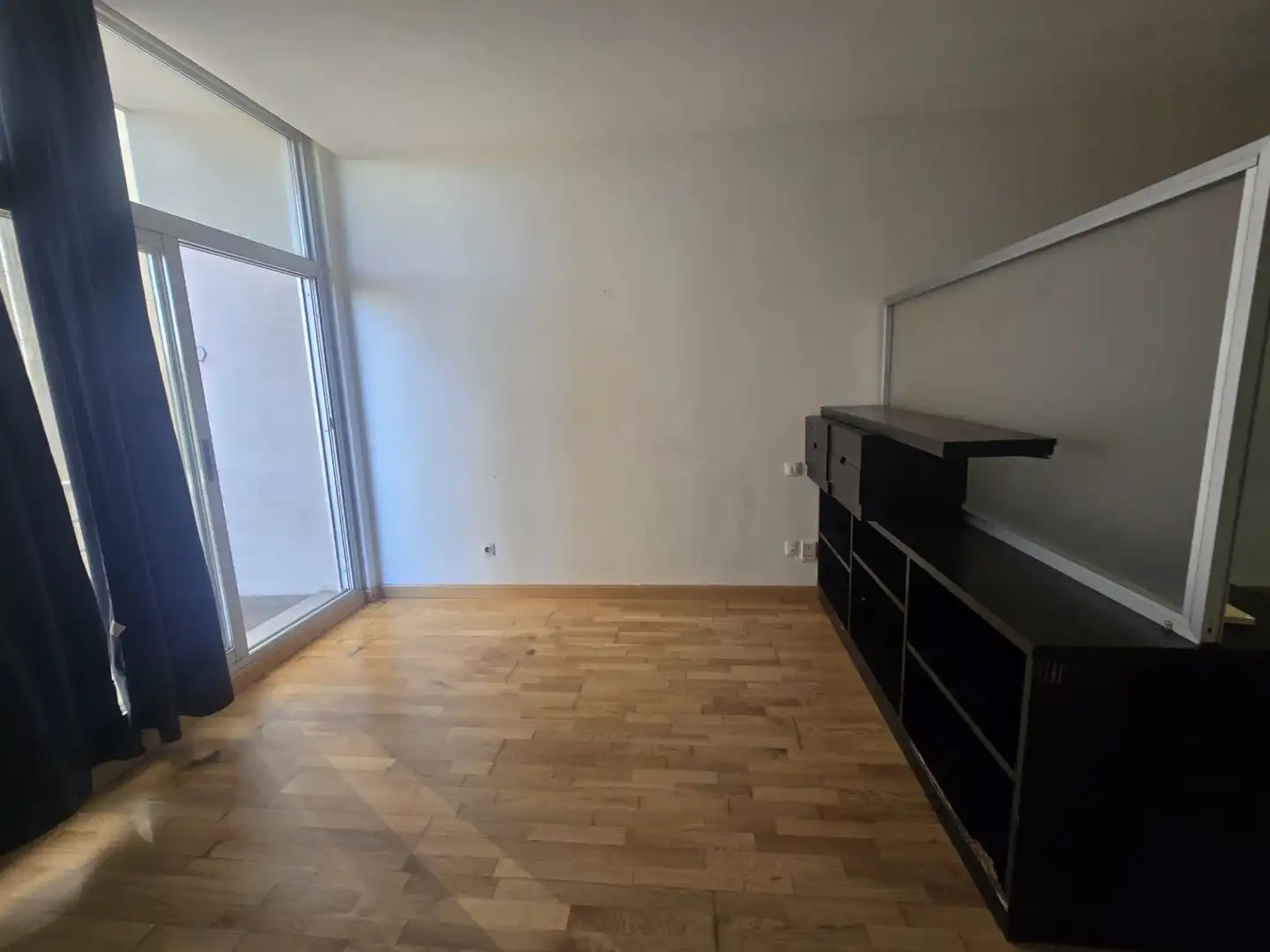 Habitación de Estudio en venta en Madrid con Parquet, Balcón y Piscina comunitaria