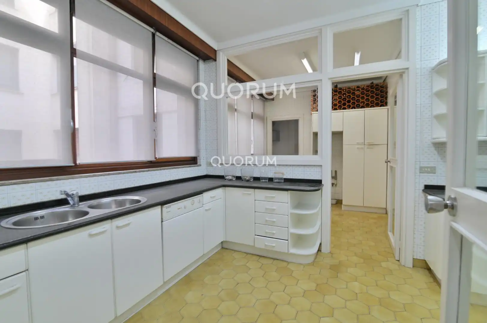 Cocina de Piso en venta en Bilbao  con Calefacción y Trastero