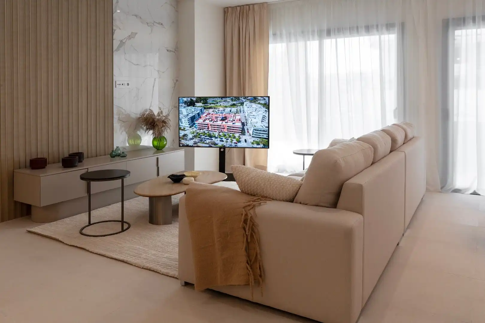 Sala d'estar de Pis en venda en Marbella amb Aire condicionat, Terrassa i Traster