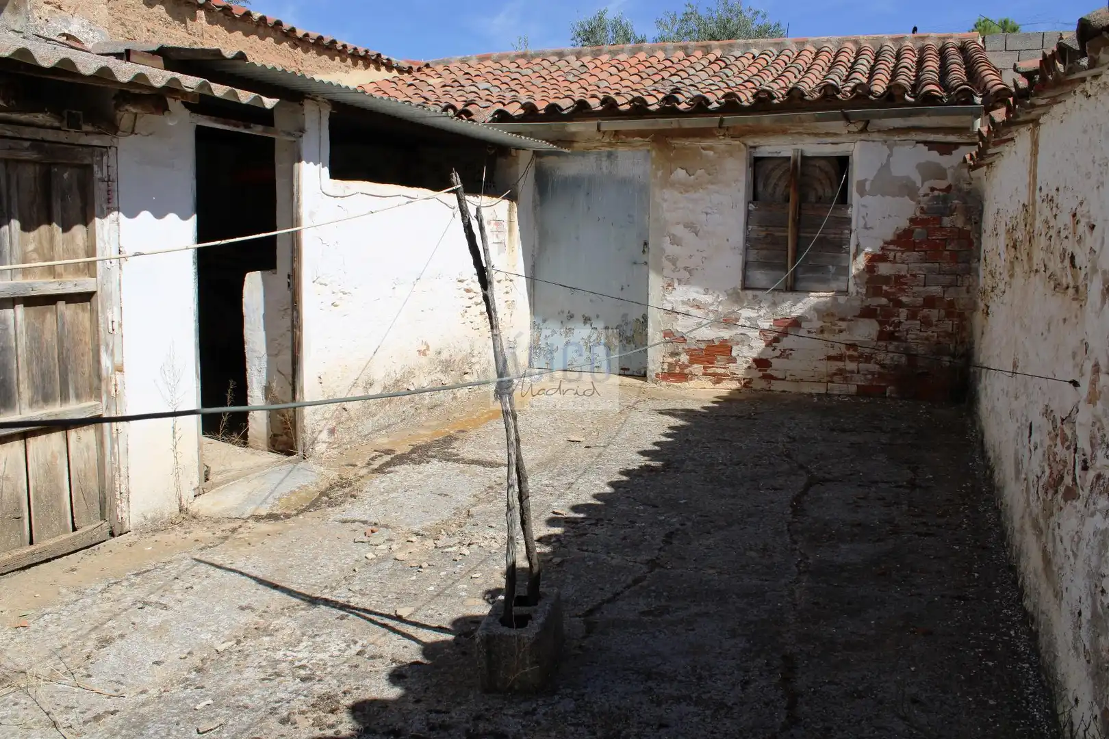 Exterior view of Houses for sale in Cózar  with Terrace and Storage room