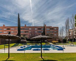 Piscina de Pis en venda en Pozuelo de Alarcón amb Aire condicionat, Calefacció i Terrassa