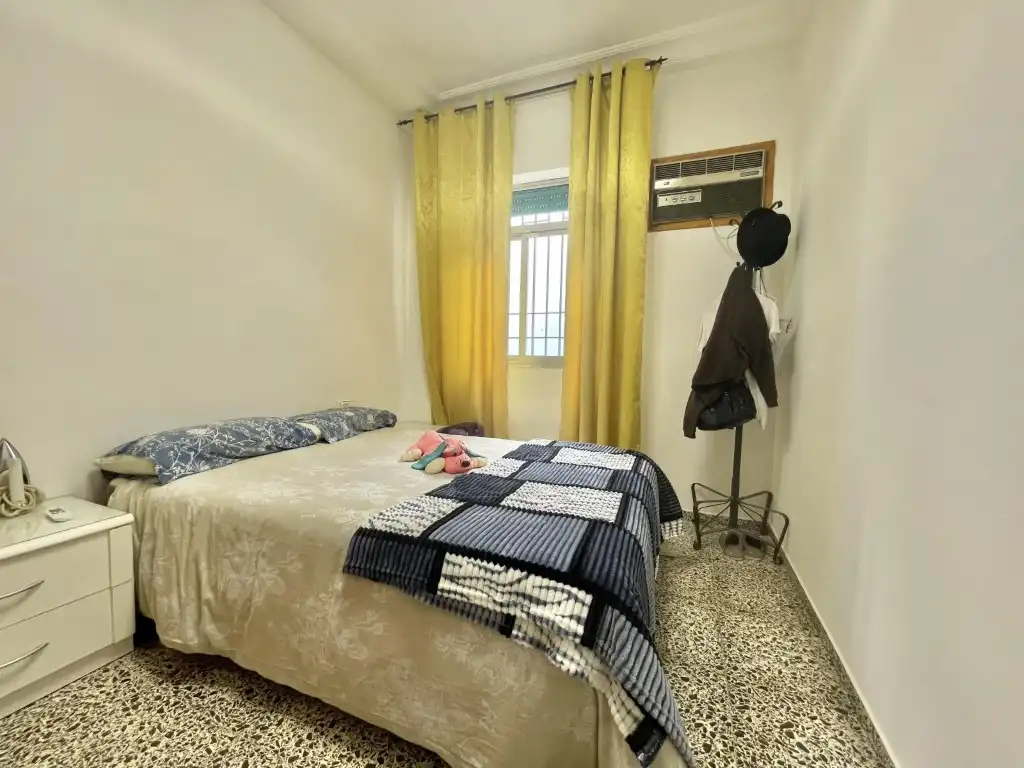 Bedroom of Flat for sale in Dos Hermanas