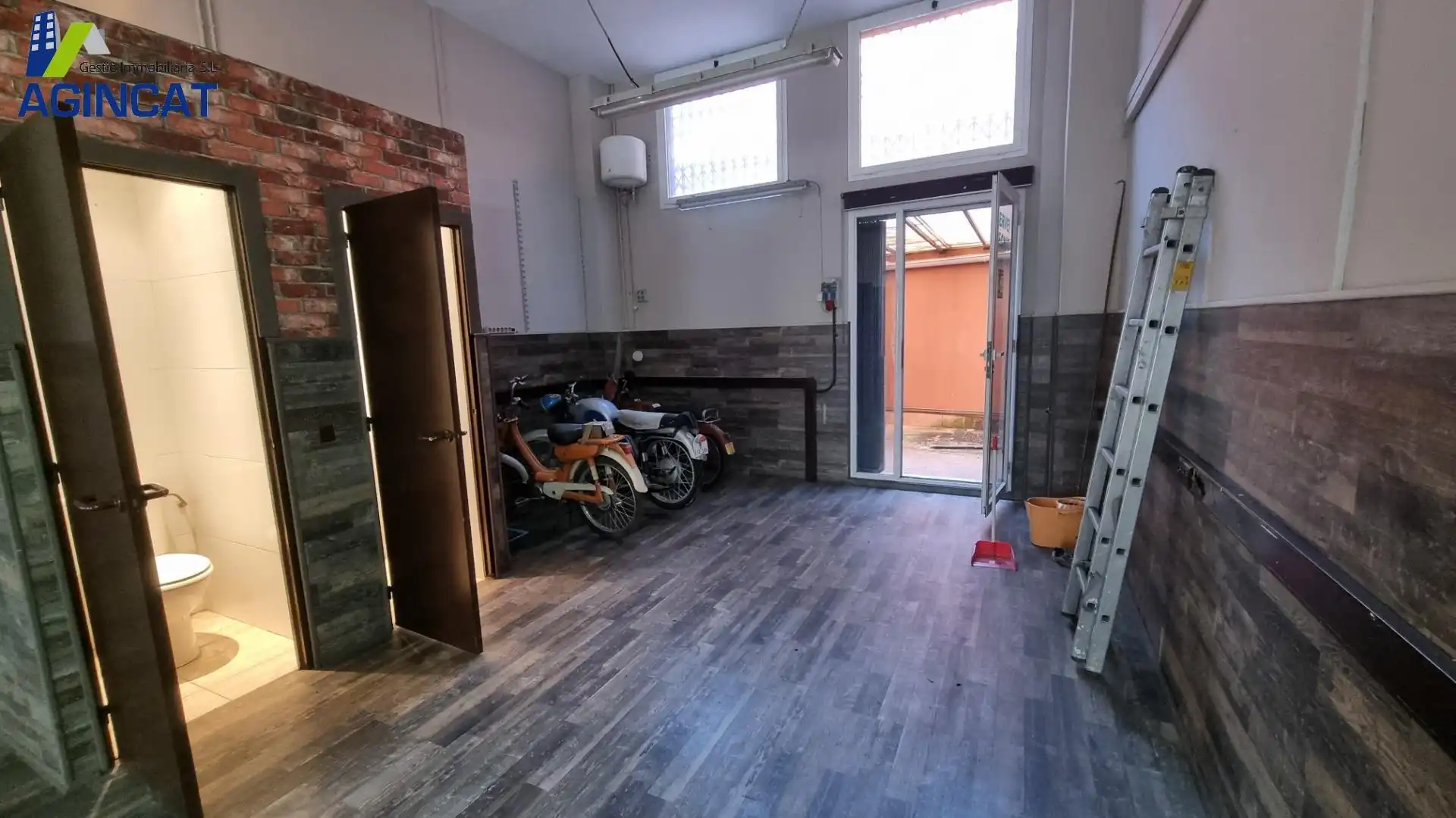 Commercial properties for sale in Carrer de la Palma, Els Merinals