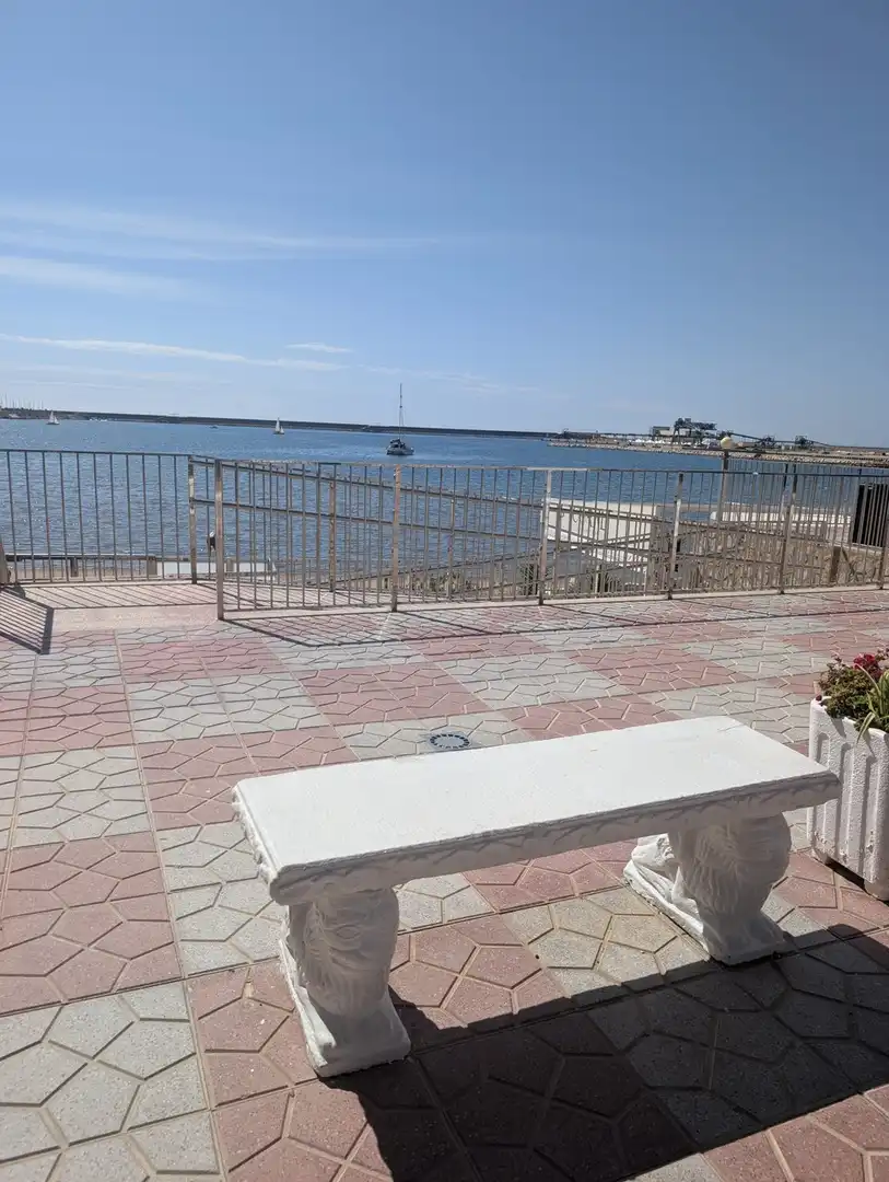 Piso de alquiler en Torrevieja con Aire acondicionado, Terraza y Amueblado