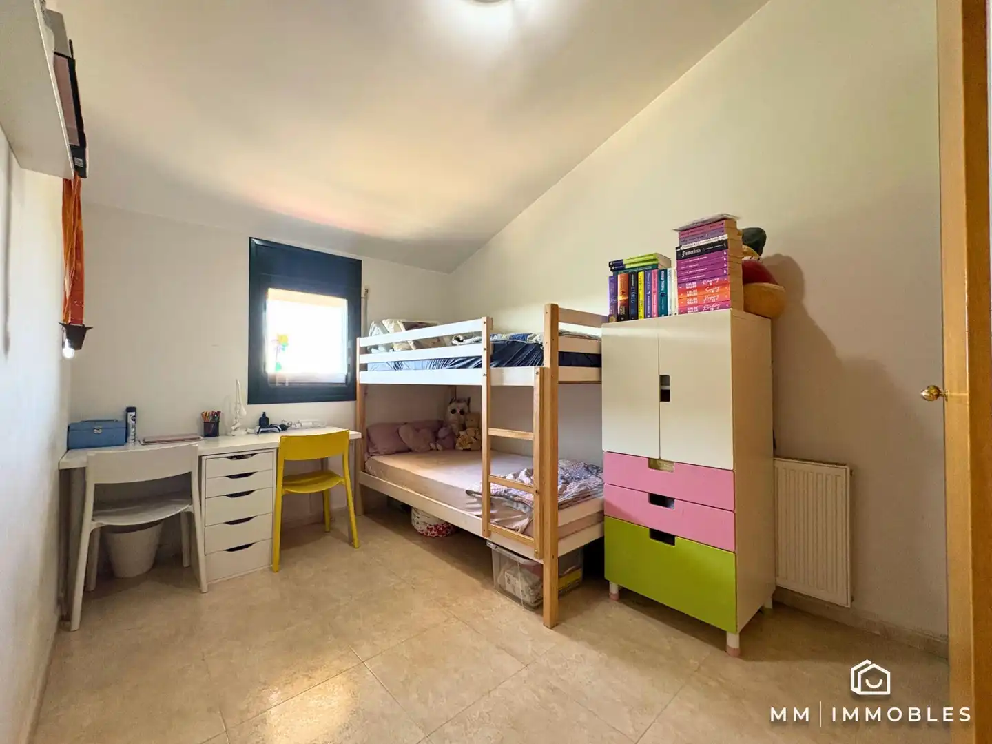 Schlafzimmer von Dachboden zum Verkauf in La Garriga mit Klimaanlage, Heizung und Abstellraum