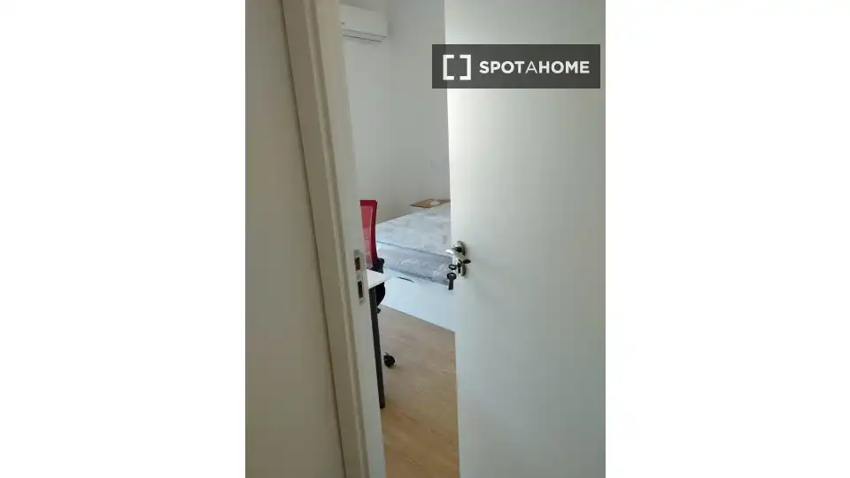 Room in Zaragoza, Zaragoza